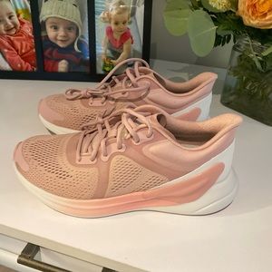 Lululemon running shoes - brand new